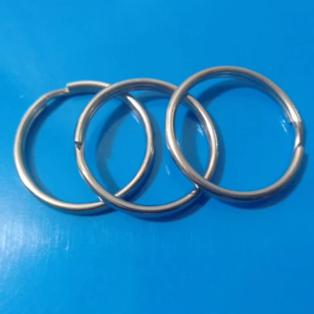 Factory wholesale metal key rings, 304 stainless steel key rings, car key ring accessories, stainless steel key rings Factory wholesale metal key rings, 304 stainless steel key rings, car key ring accessories, stainless steel key rings